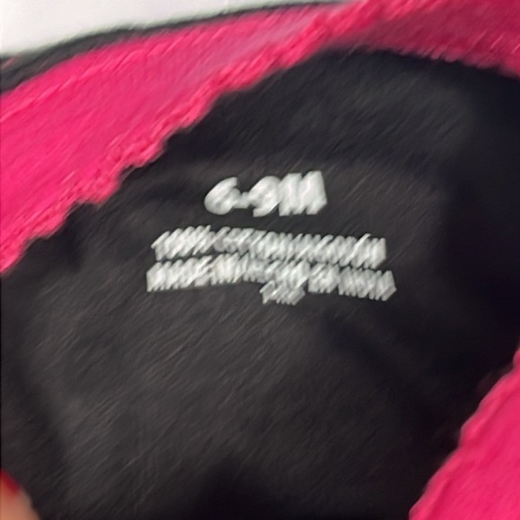 Skeleton baby 6-9 months BLACK footed zip outfit, PINK SKELETON hearts, girlie - Picture 6 of 7